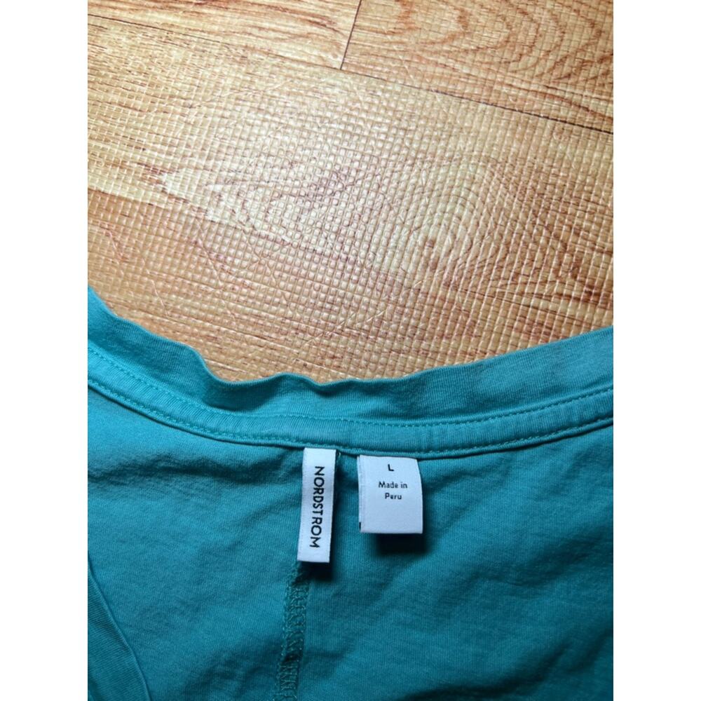 Nordstrom Mint Green V-Neck Oversized Tee Size L | Soft Casual Top - Picture 4 of 5
